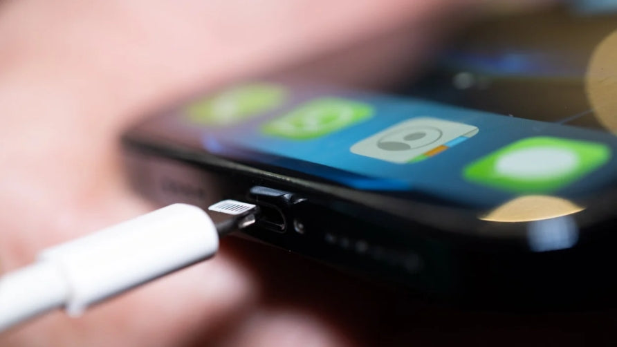 How Long Do iPhones Take to Charge? Complete Guide