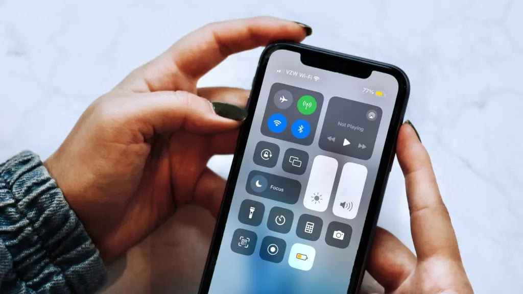 does your phone charge faster on low power mode
